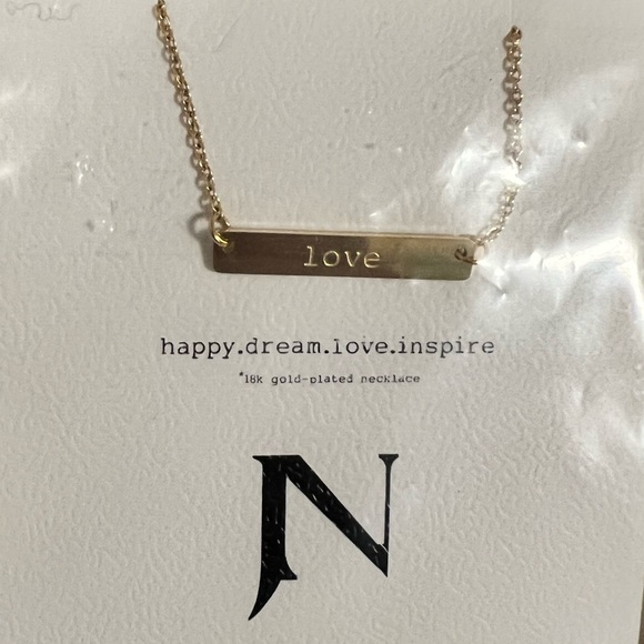 NWT Jook And Nona “Love” Tag necklace, 18 k Gold Plated - Picture 4 of 10